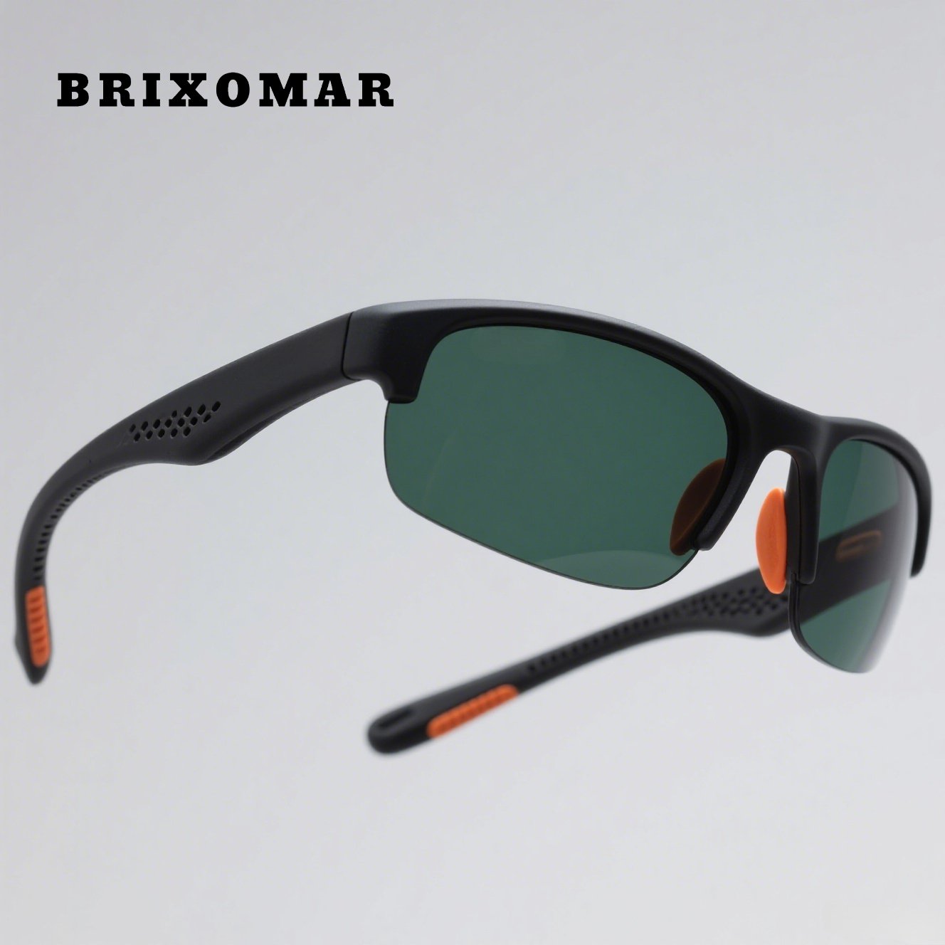 แว่นกันแดดสำหรับเล่นกีฬา