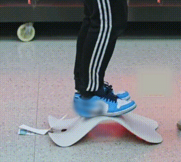 209c0a64876c4a87b8b1c68481d4b9c4.gif