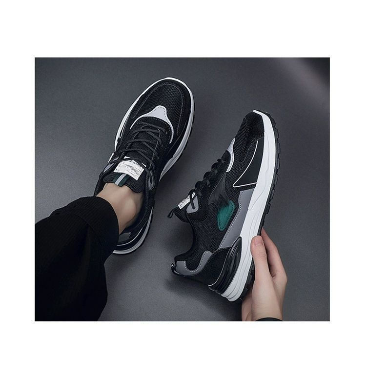 アウトドアにも最適な通気性シューズ