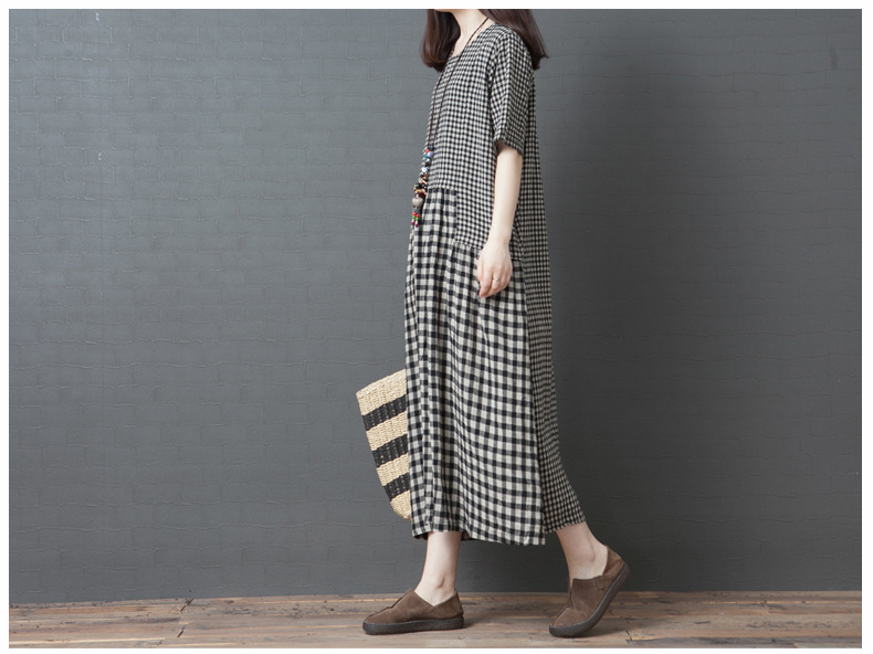 快適なコットンリネン素材の大きいサイズワンピース