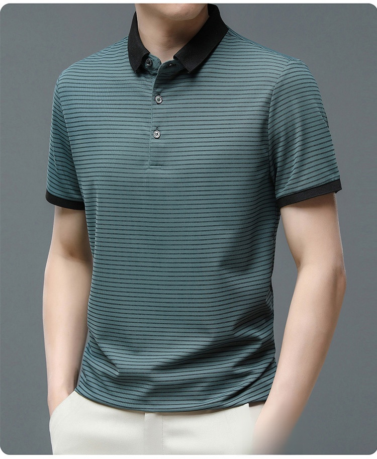 ビジネスシーンに最適なポロシャツ