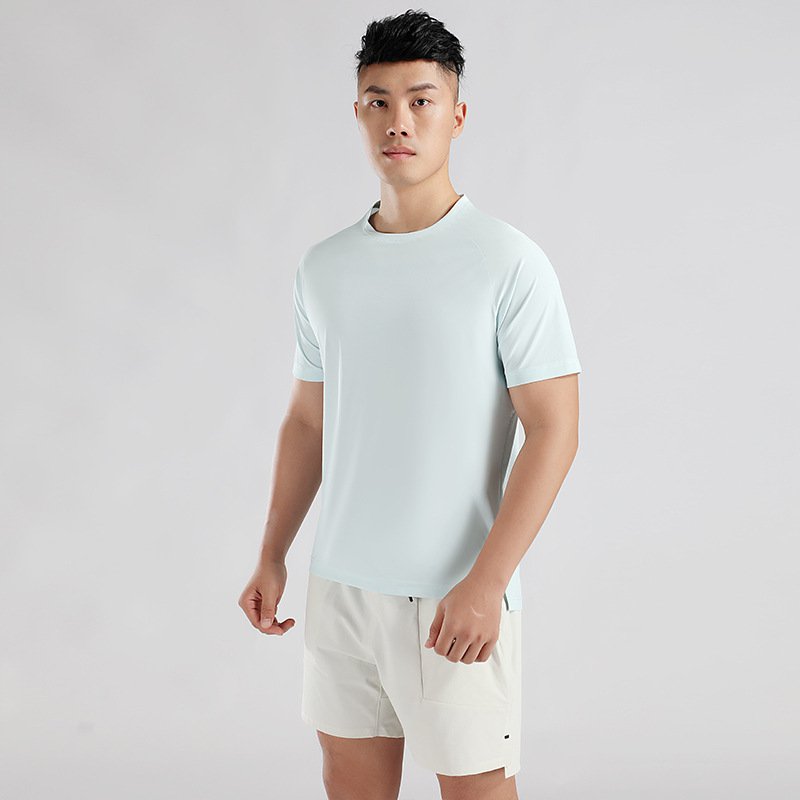 Lehké, prodyšné, volné krátké rukávy odvádějící pot