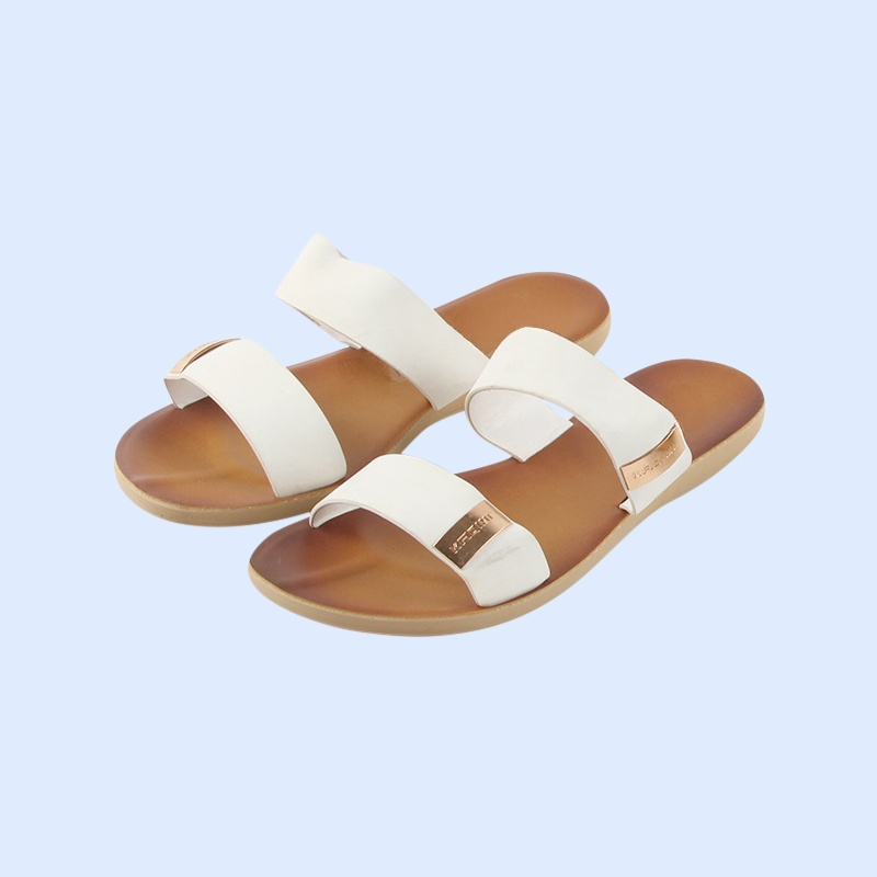 通気性のあるフラットシューズ