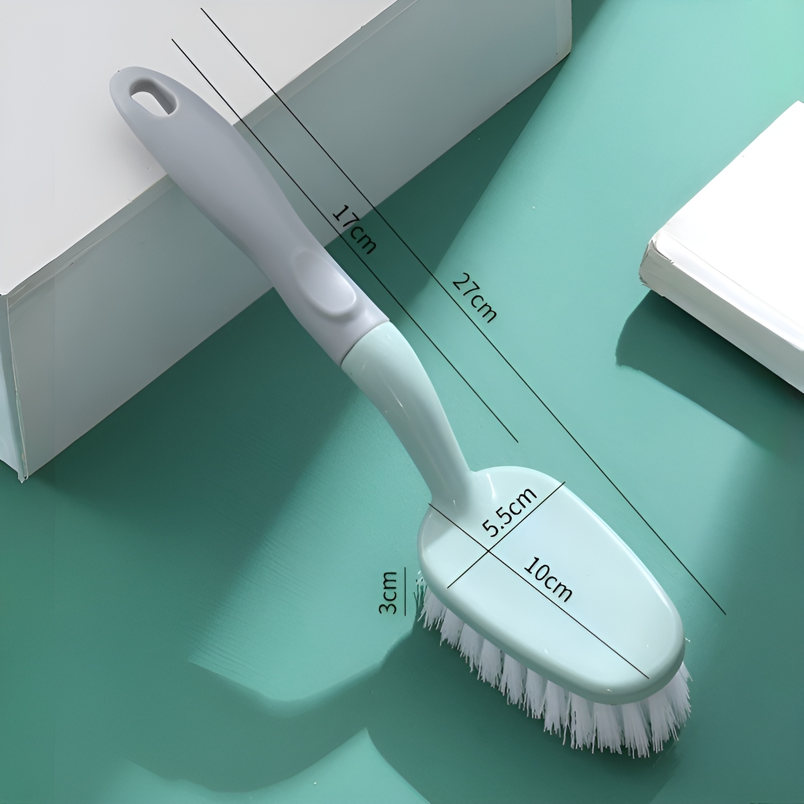 Multifunkční čisticí kartáček na odstranění nečistot