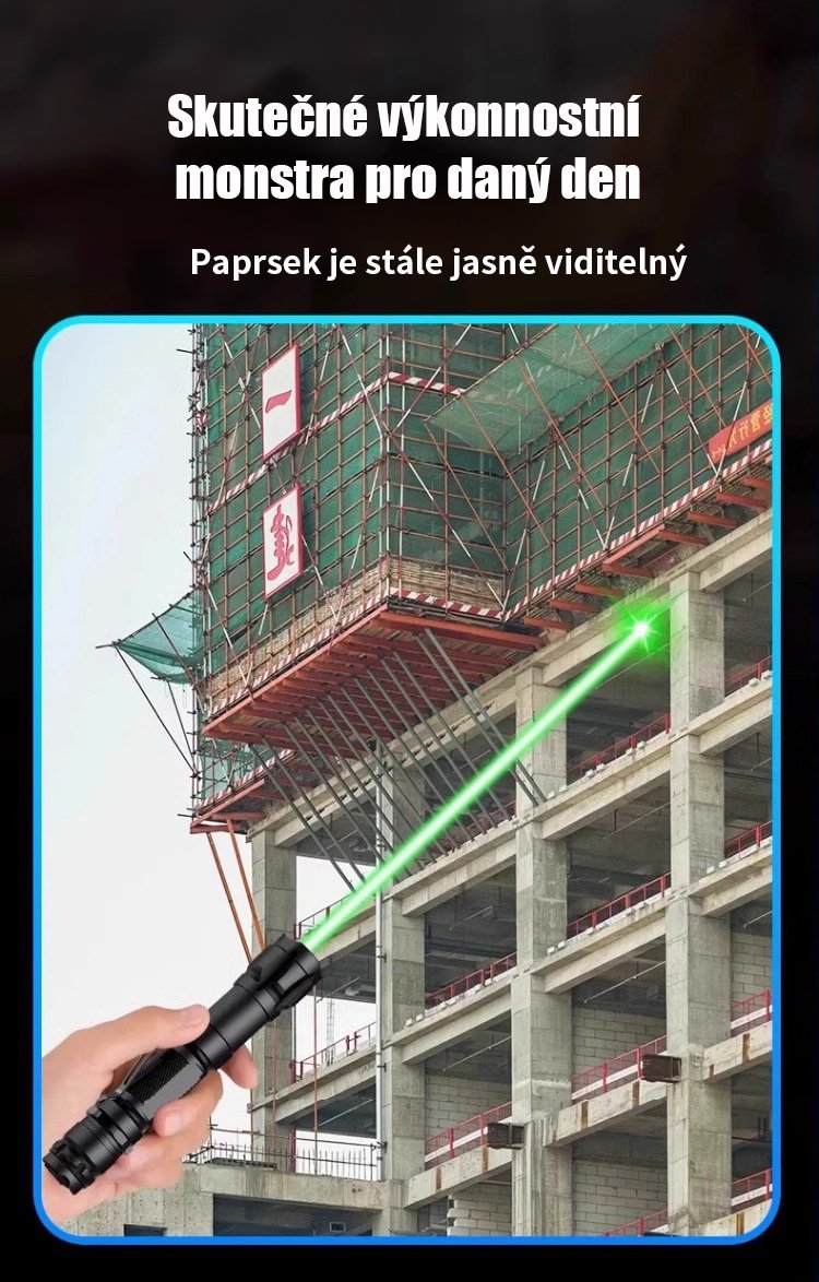 Svítilna v outdoorovém prostředí při kempování