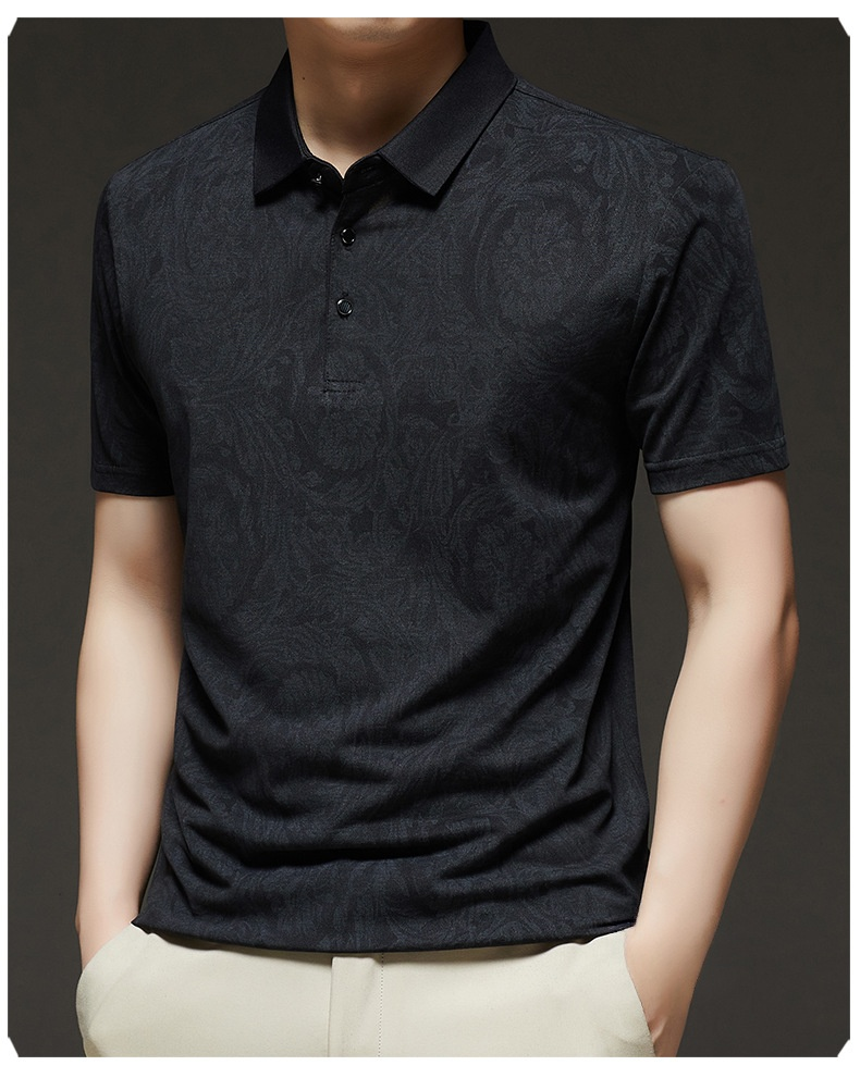 バギーシルエットのスタイリッシュな半袖Tシャツ