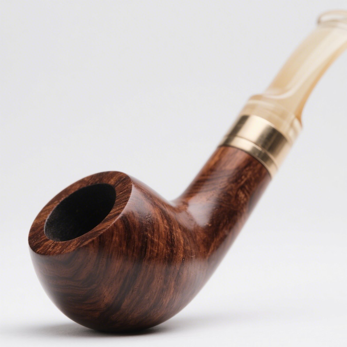 Italská ručně vyřezávaná dýmka