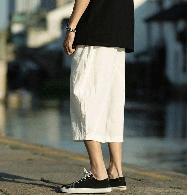 リラックススタイルの綿麻メンズパンツ