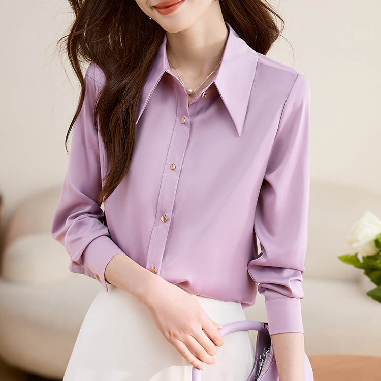 السيدات قمصان طويلة الأكمام من الساتان