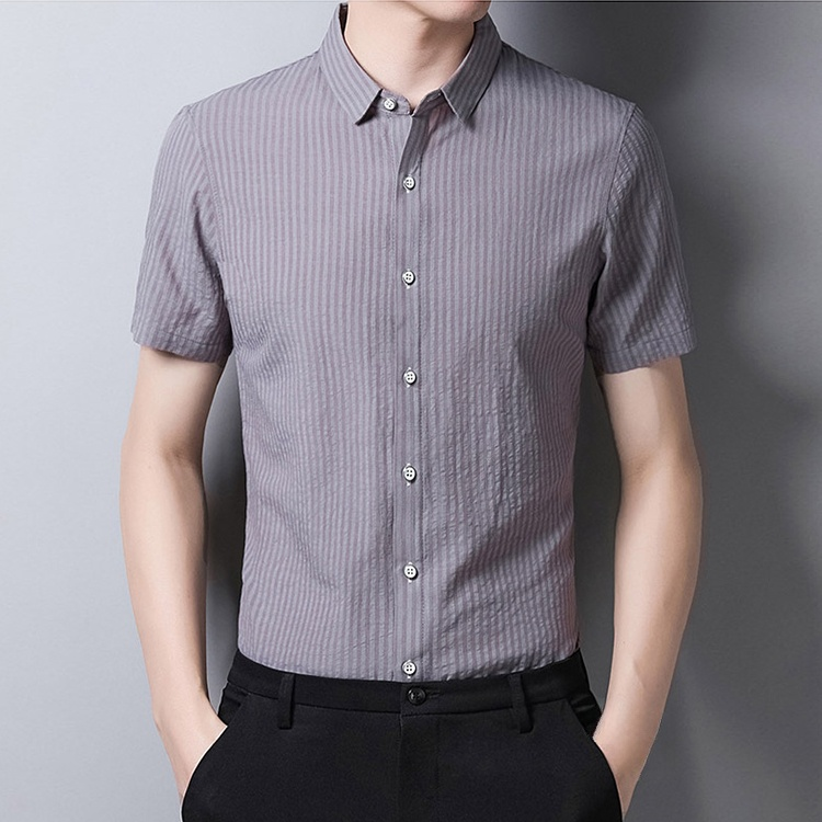 ストライプ柄半袖シャツ