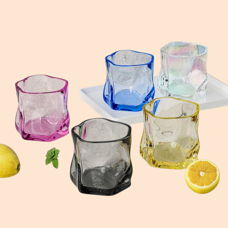 人間工学デザインの耐熱ガラスカップ