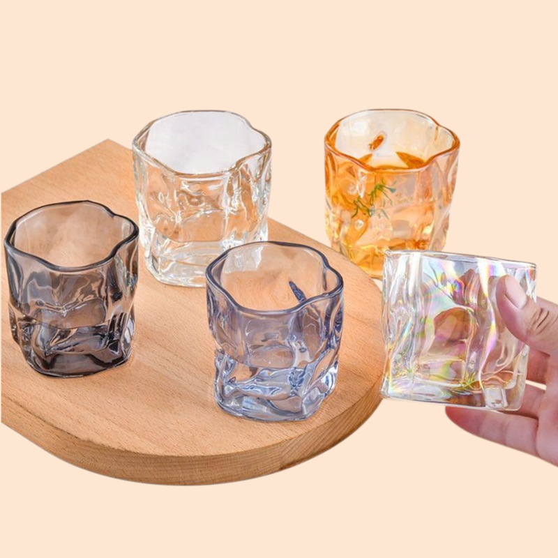 人間工学デザインの耐熱ガラスカップ