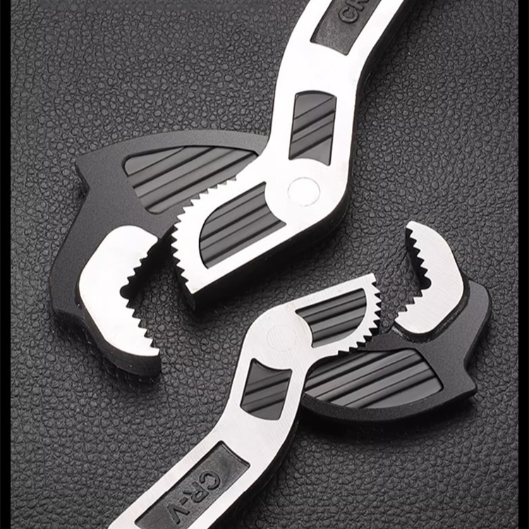 Beweglicher Multifunktionsschlüssel