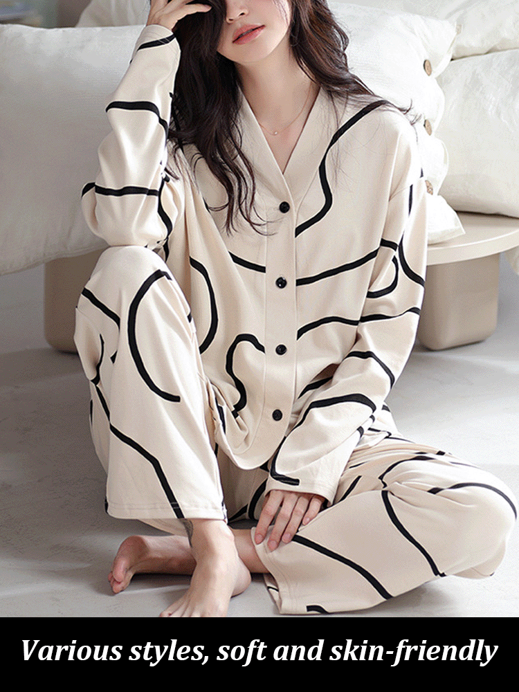 Soft and skin-friendly loungewear with chest pads