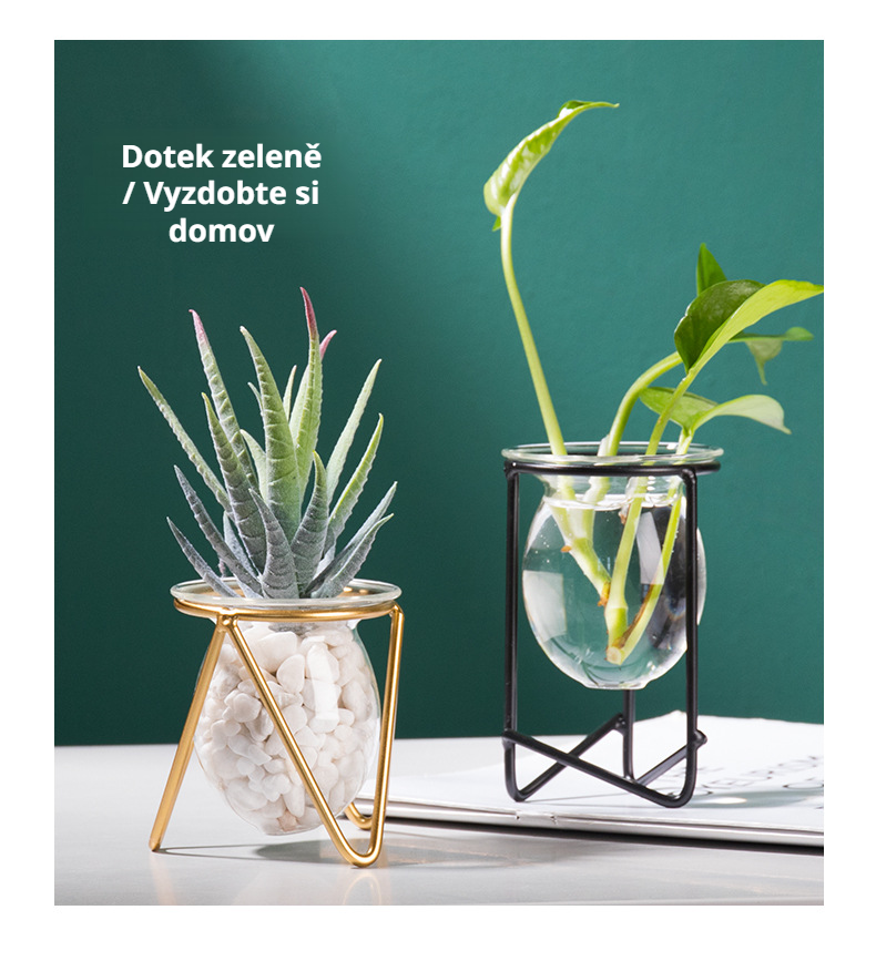 Bytová dekorace – průhledná váza na květiny