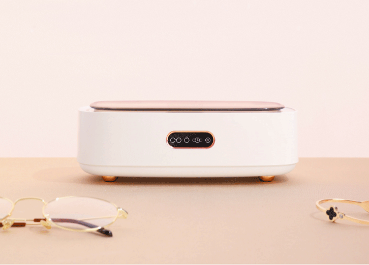 Compact mini glasses and watch cleaner for home use