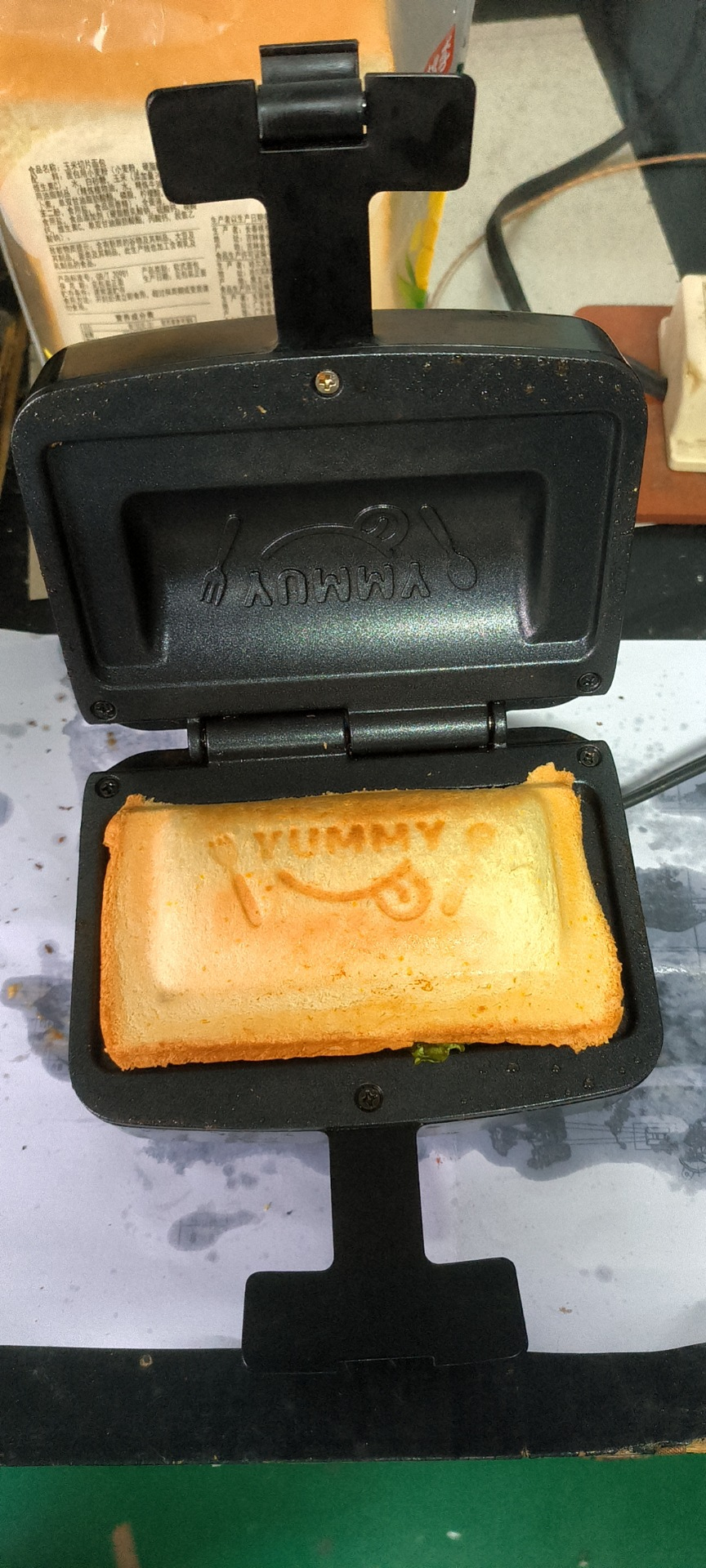 朝食やランチにぴったりなワッフル＆サンドイッチメーカー