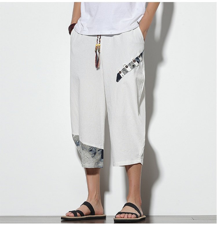 リラックススタイルの民族風パンツ
