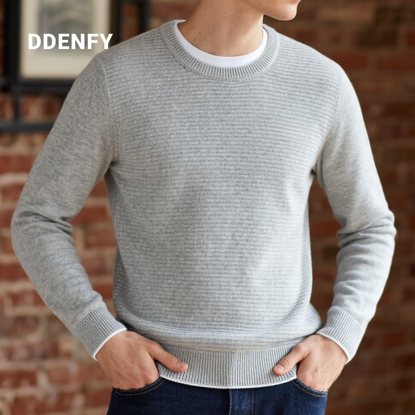 グレーのジャンパー