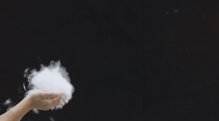 高品質ウール素材とダウンの組み合わせが生む防寒性