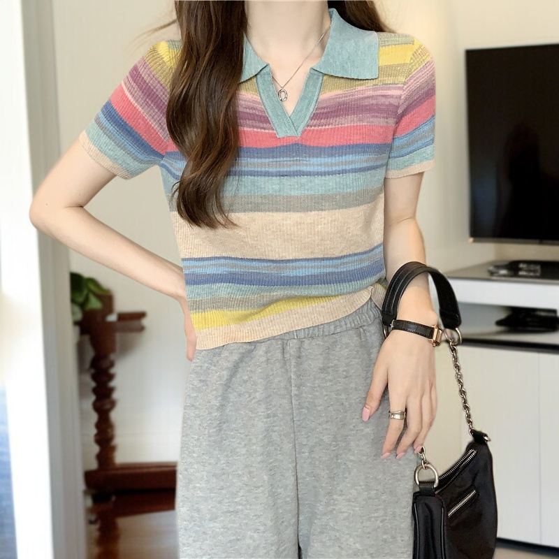 유니크한 디자인감의 여름 숏 시크 터틀넥 레인보우 스트라이프 니트 반팔티 상의녀