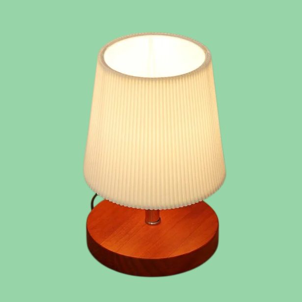 Retro pleated bedside lamp