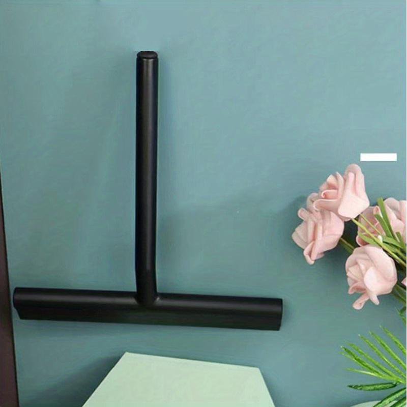 Detail silikonové stěrky pro koupelnu a domácnost