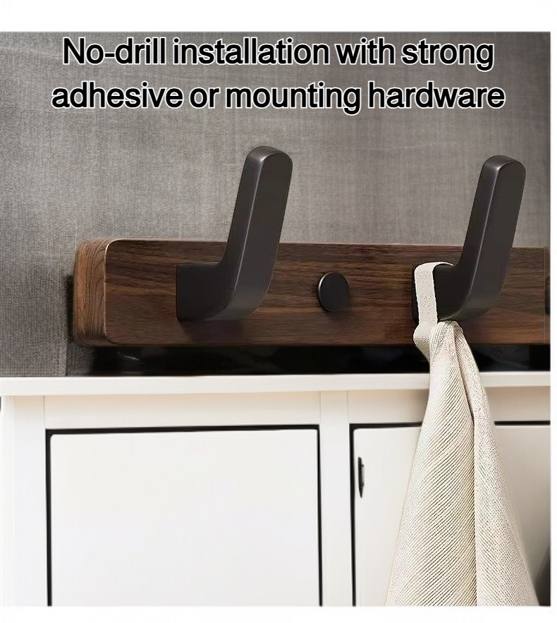 Punch-free clothes hanger installed behind entrance door