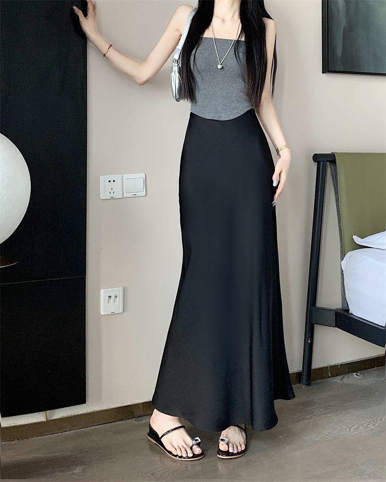 가을 패션에 어울리는 롱스커트 스타일링