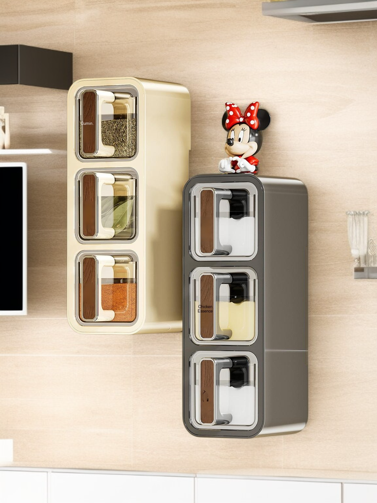 Elegant seasoning container with multiple grids