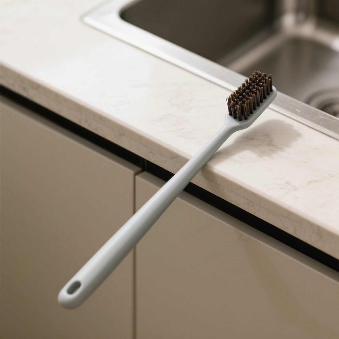 長い柄の灰色の毛のブラシ（2パック）