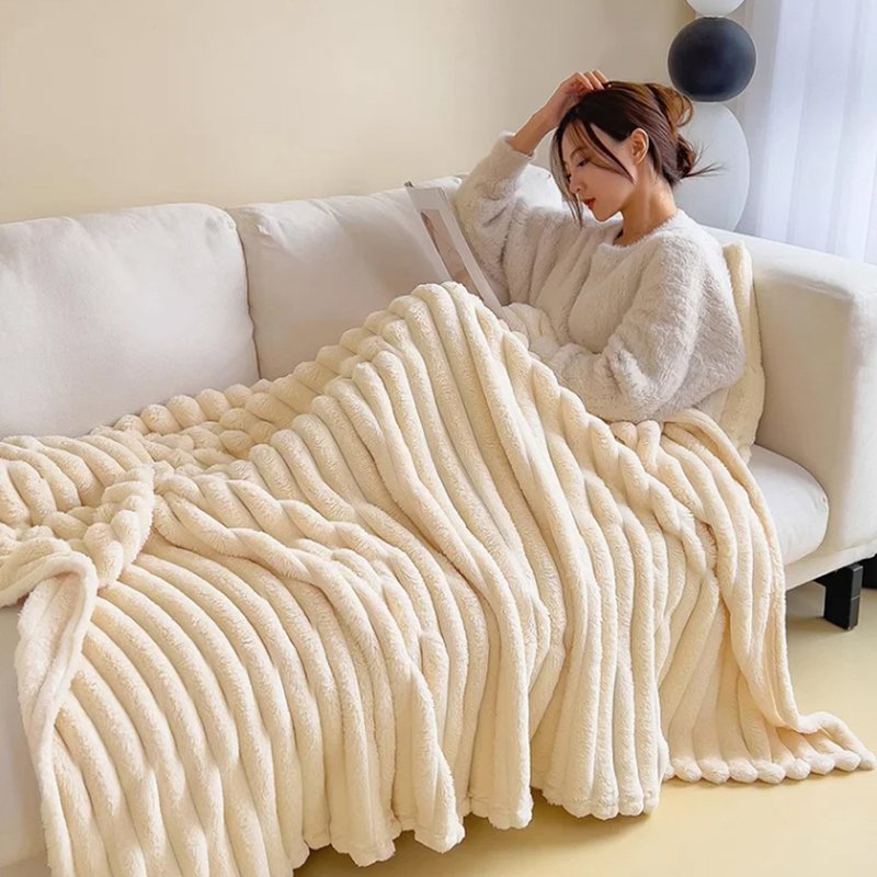 [나체로 잘 수 있는 담요] 플란넬 담요를 두껍게.