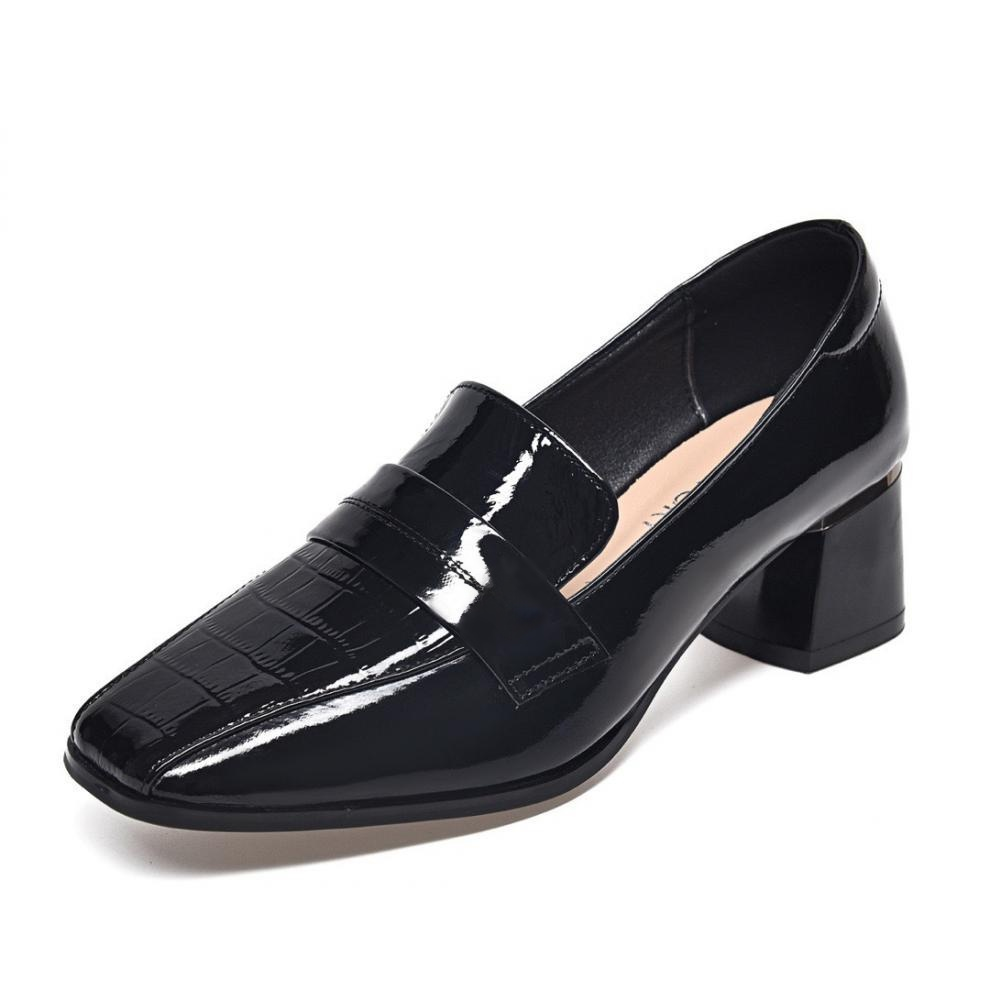 Stylische Loafer aus Lackleder