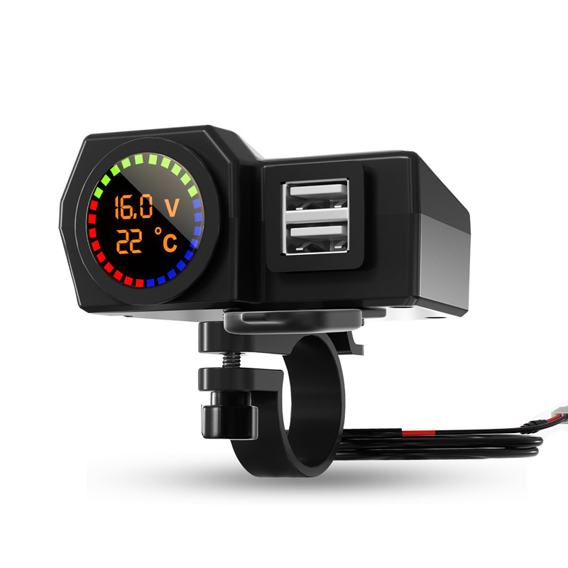1 対 3 オートバイ充電器電圧と温度デジタル表示デュアル USB 携帯電話充電器 5V3a 車の充電器