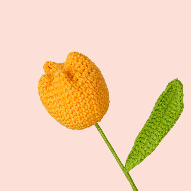 Artificial tulip flowers