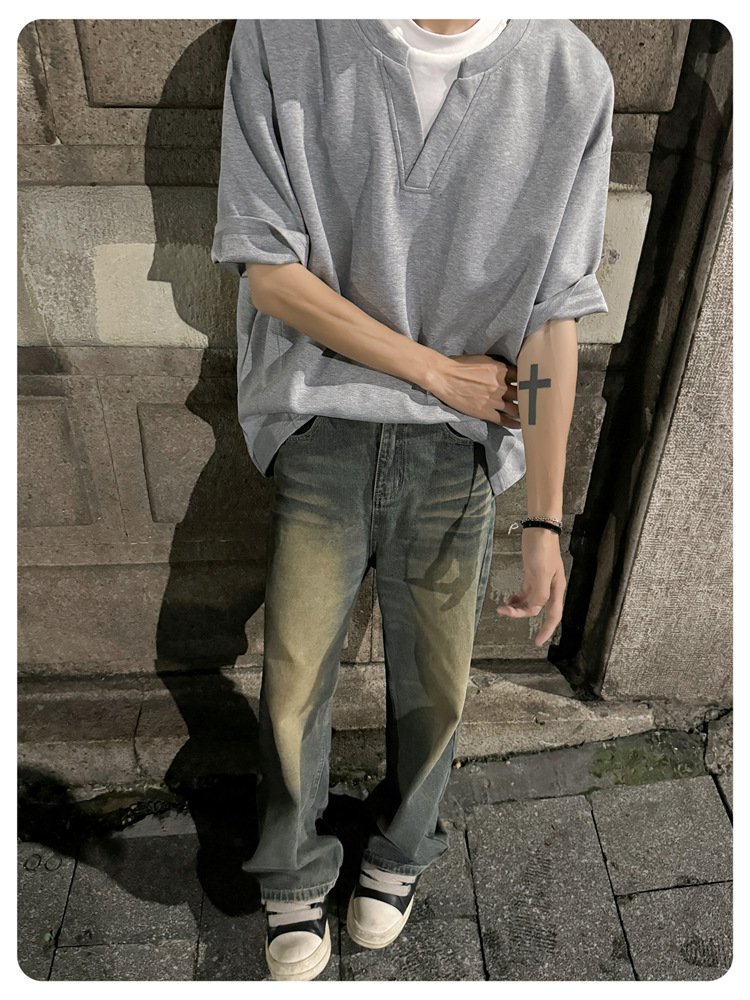 スプライシングデザイン半袖Tシャツの袖部分ディテール