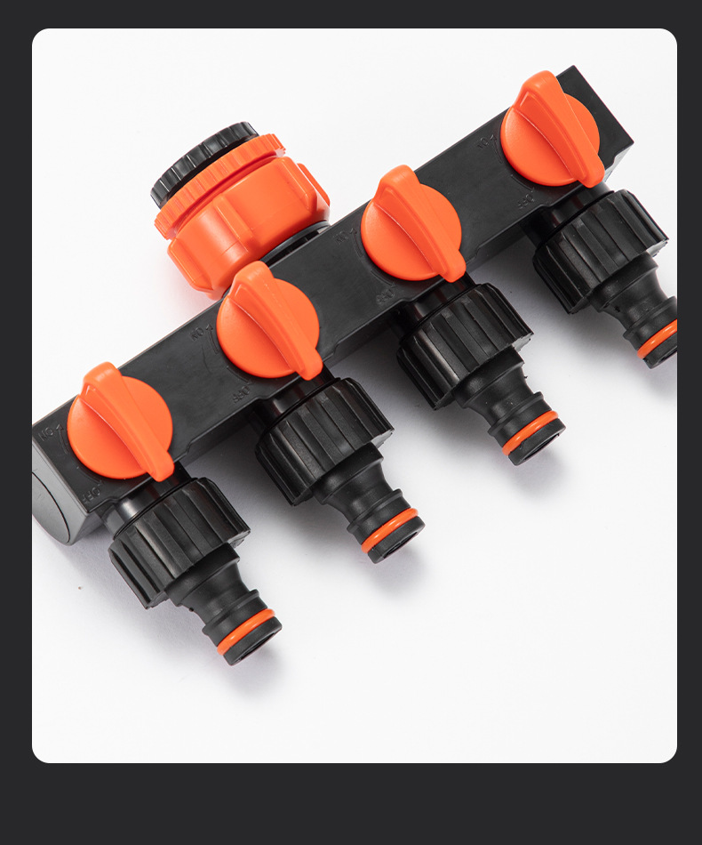 세차용 수도관 연결 장면