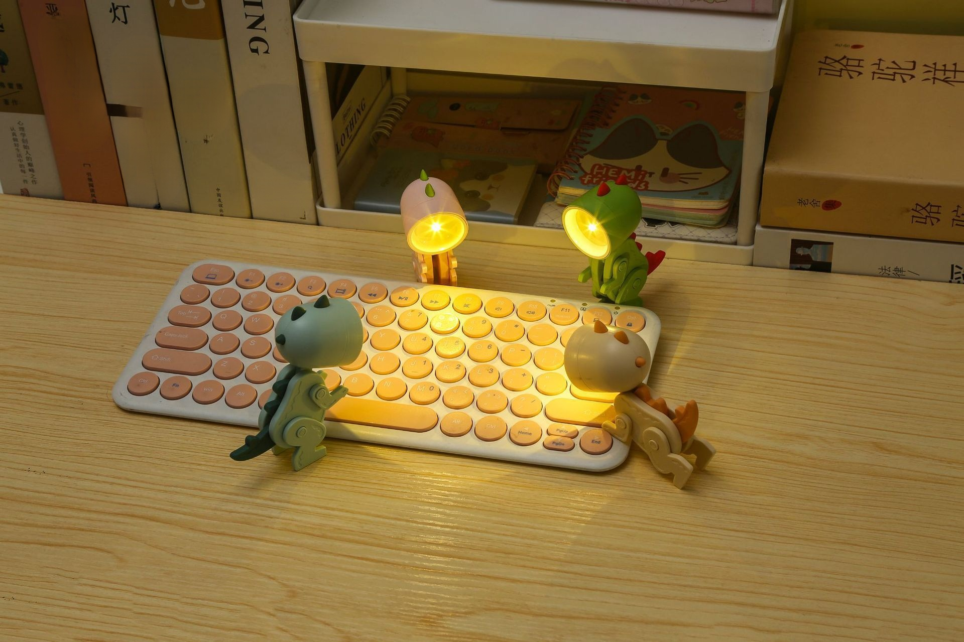 漫画風恐竜ランプのギフトアイテム