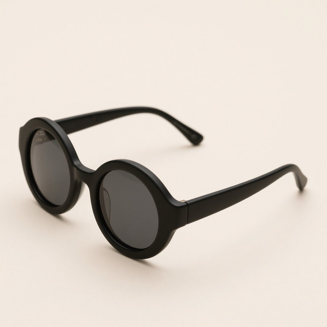 แว่นกันแดดทรงกลมวินเทจ