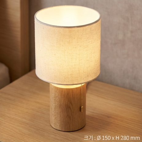 감성적인 침실을 위한 작은 램프