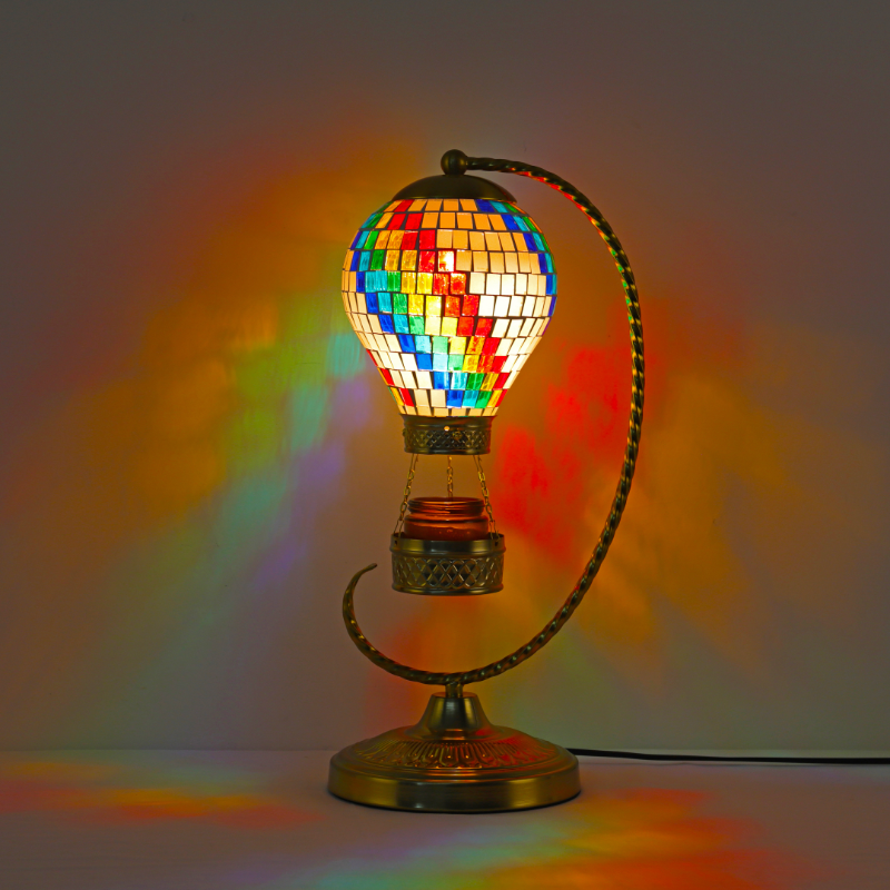 Mosaic stained glass table lamp