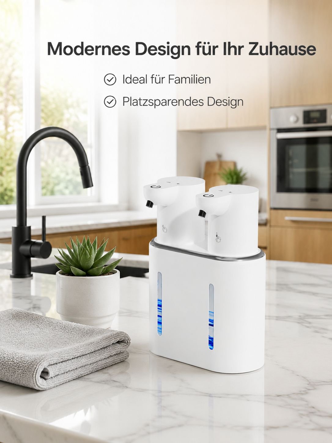 Automatischer Seifenspender mit elektrischem Schaummacher im modernen Badezimmer