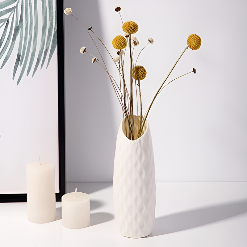 Simple decorative vase