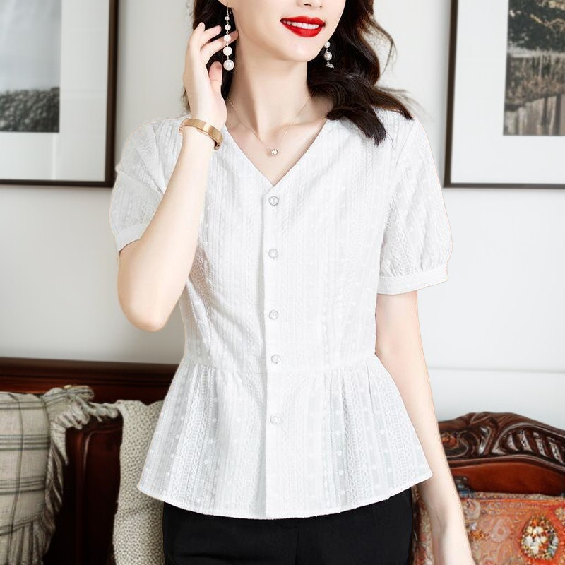 여름 신상 패셔너블하게 배를 가리는 중년 엄마 허리띠를 줄여 날씬해 보이는 블라우스녀