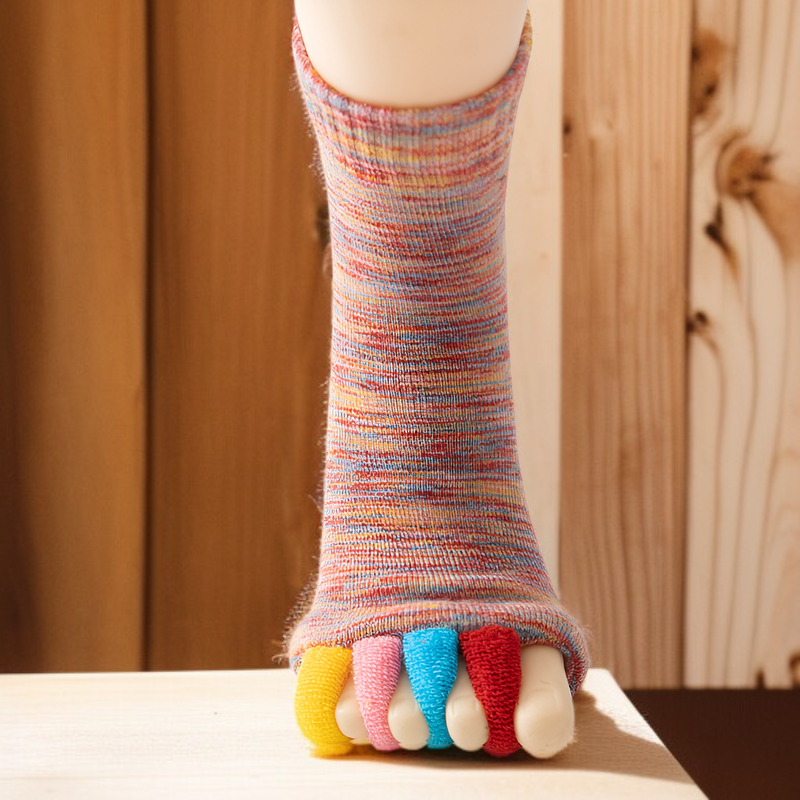 つま先が開いた靴下