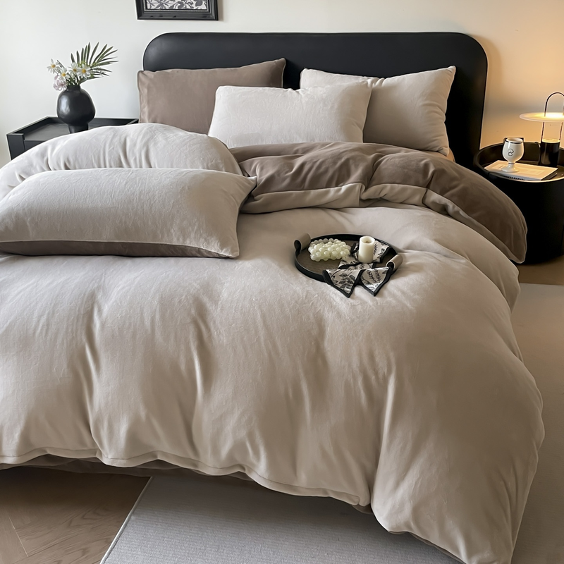 Warm Velvet Bedding