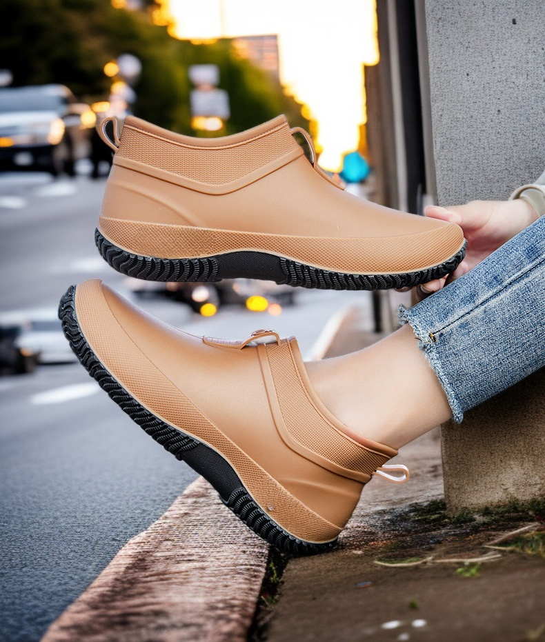 비오는 날 여성 레인부츠 활용