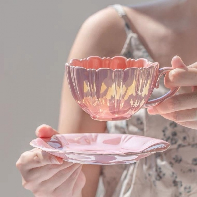 Elegant Petal-Shaped Coffee Cup & Saucer Gift Set