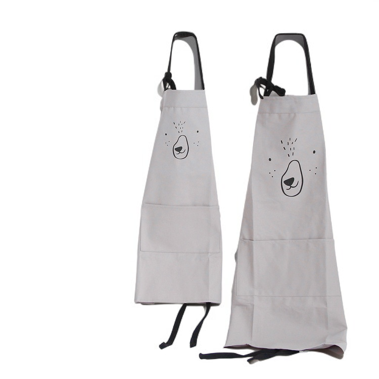 かわいいプリント柄の子供用エプロン