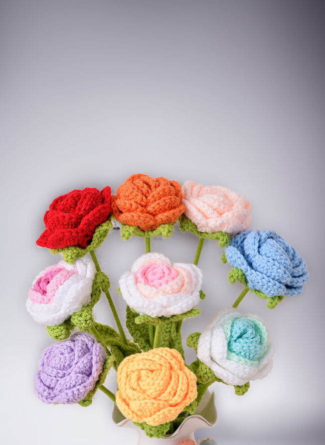 成品向日葵花藝擺設於客廳